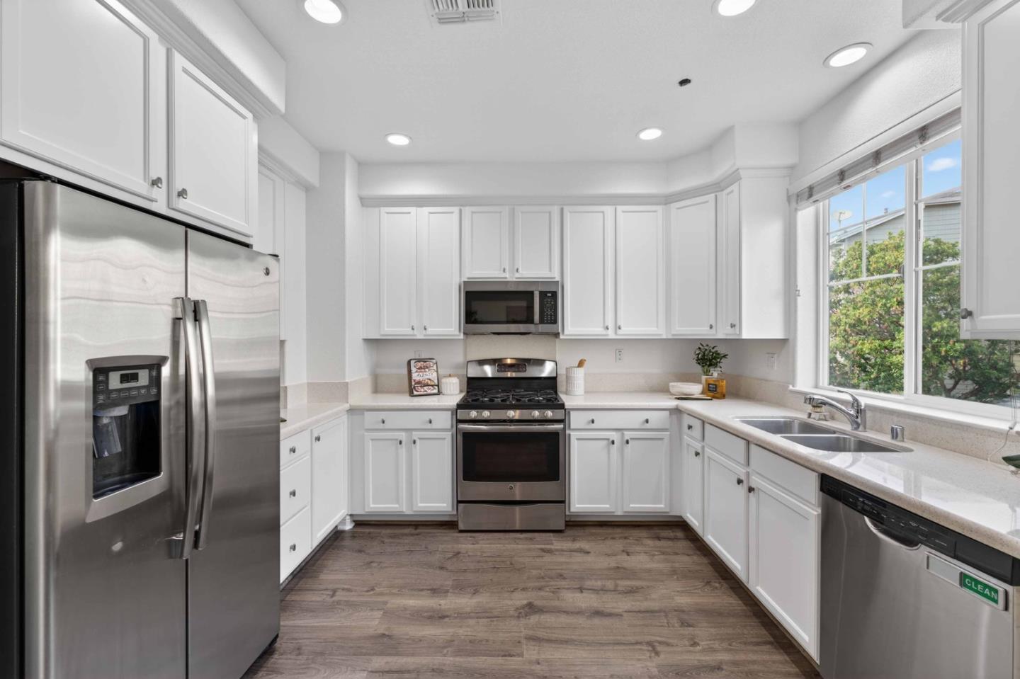 18519 Poppy Jasper LN - Bathroom