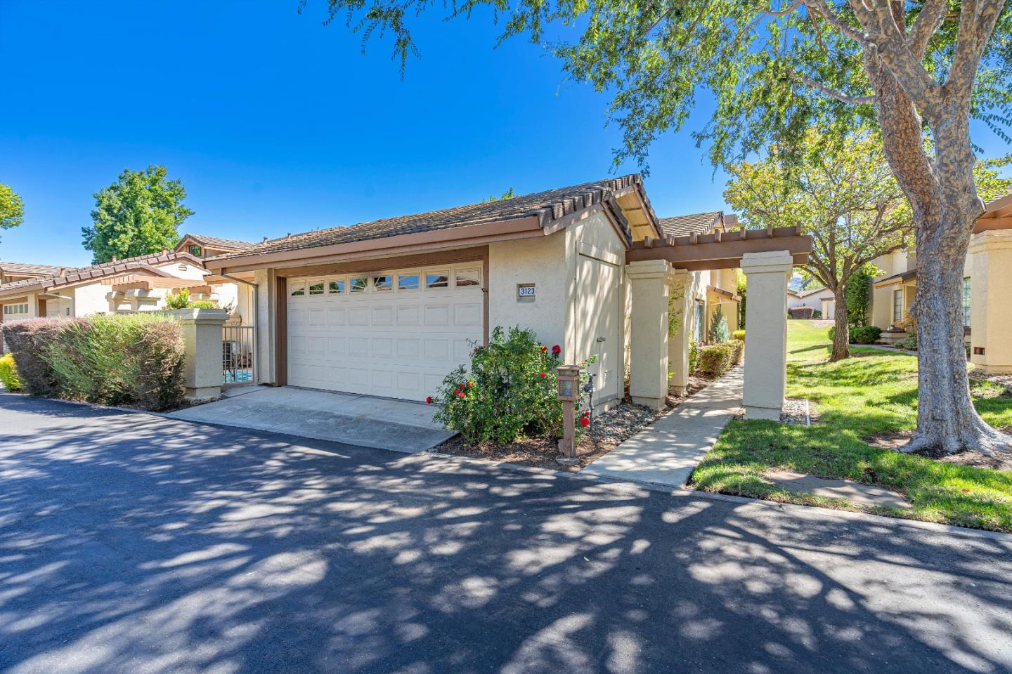 3123 Lake Trasimeno DR