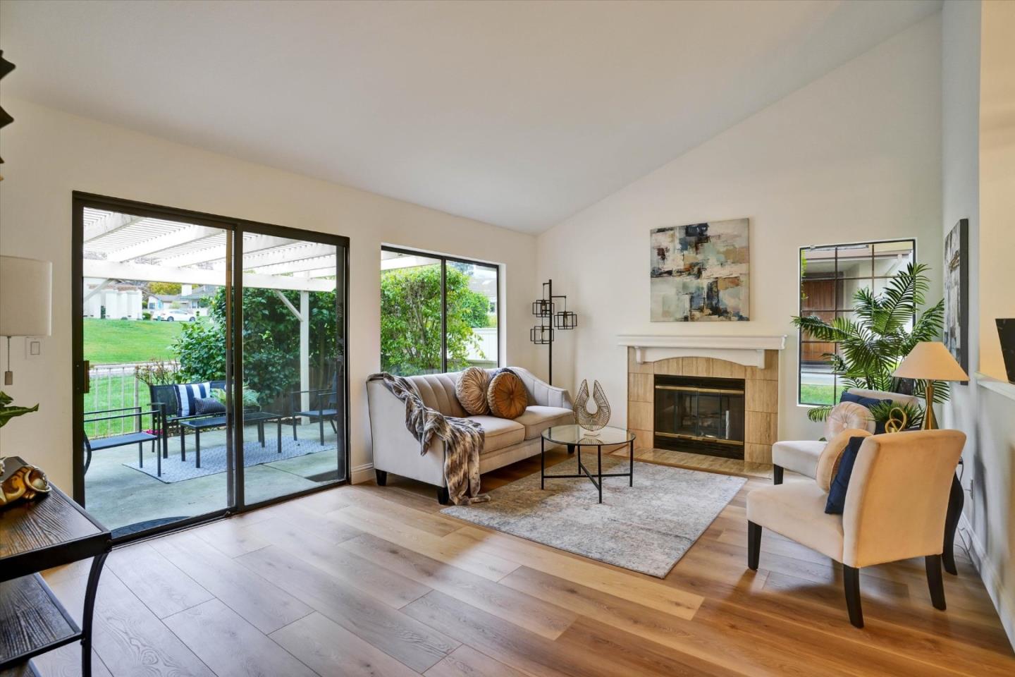 3123 Lake Trasimeno DR - Backyard