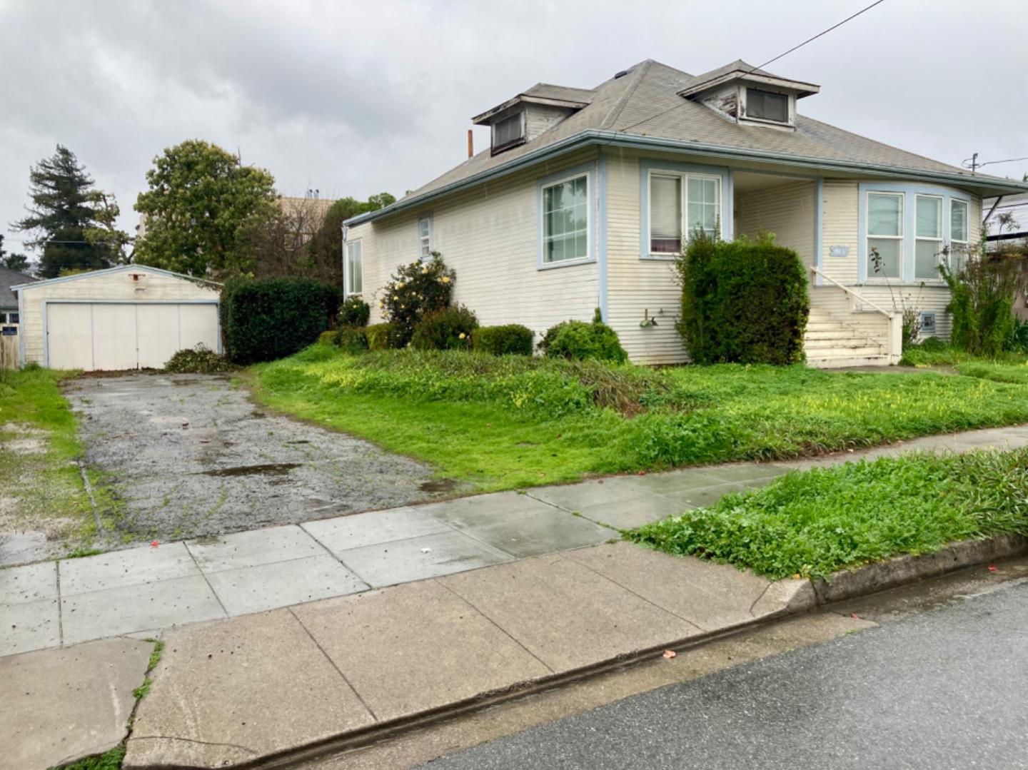 413 Milton AVE
