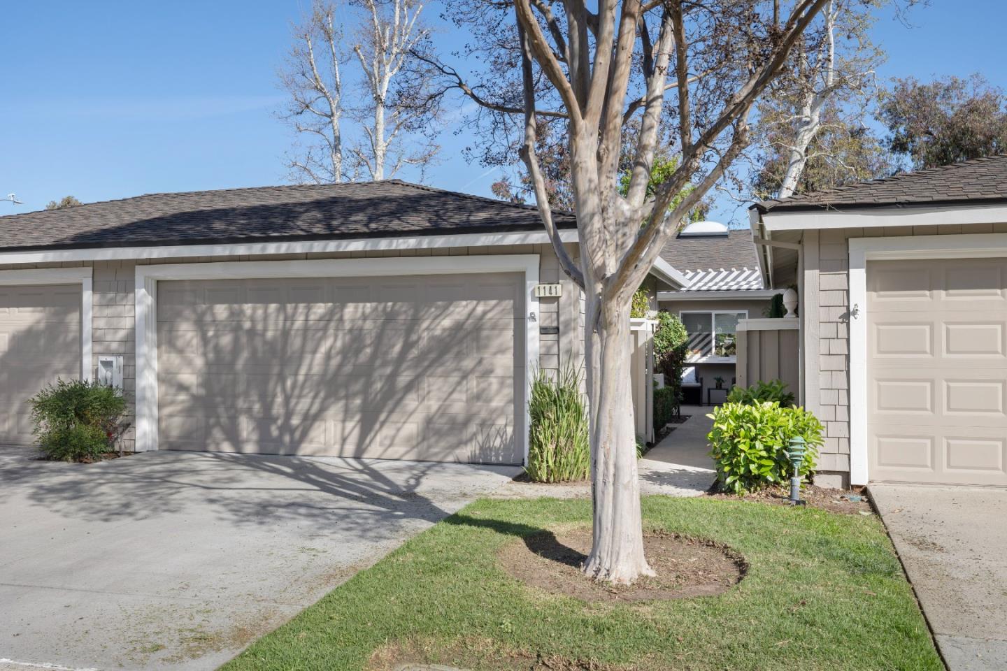 1141 Holly Oak CIR
