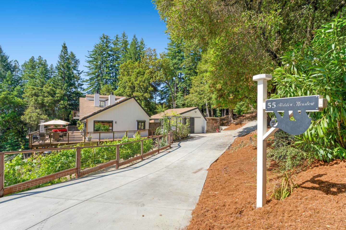 55 Hidden Meadow LN