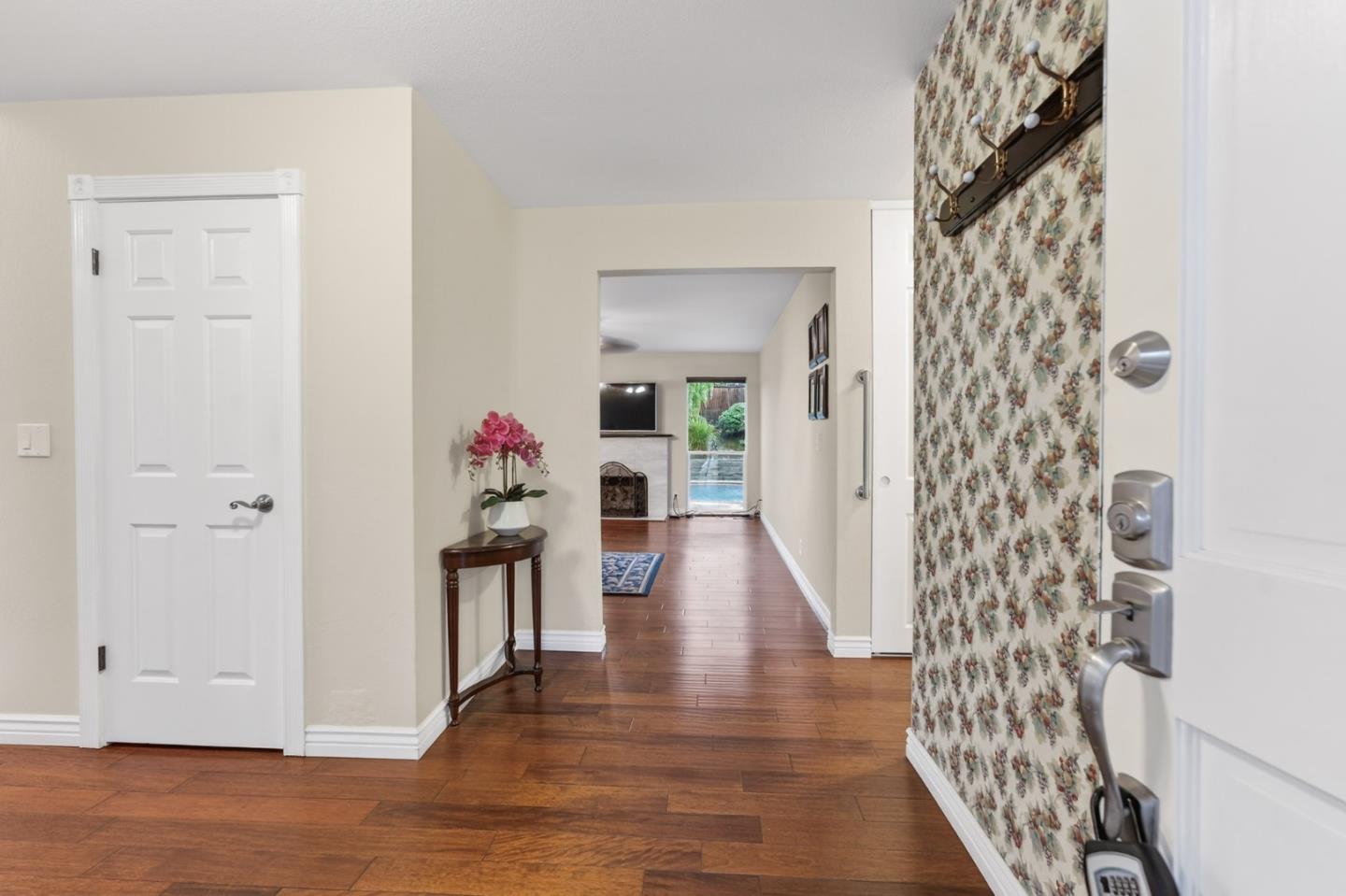 4110 Wingham PL - Kitchen