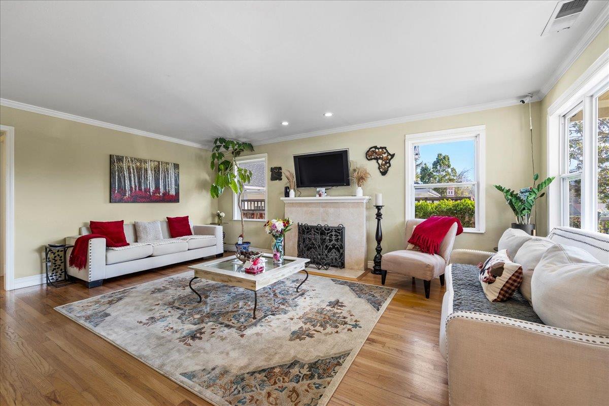 226 San Mateo AVE - Kitchen