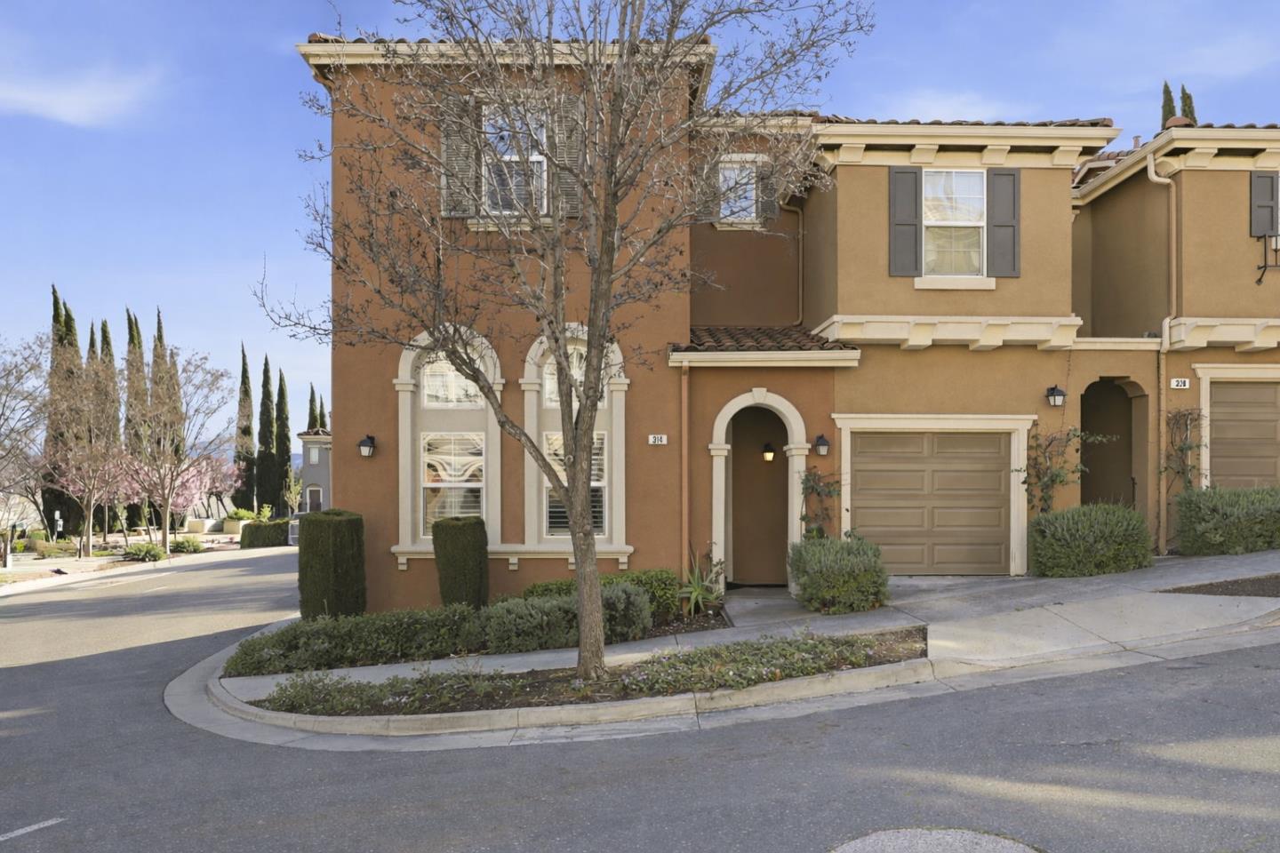 314 Mullinix WAY