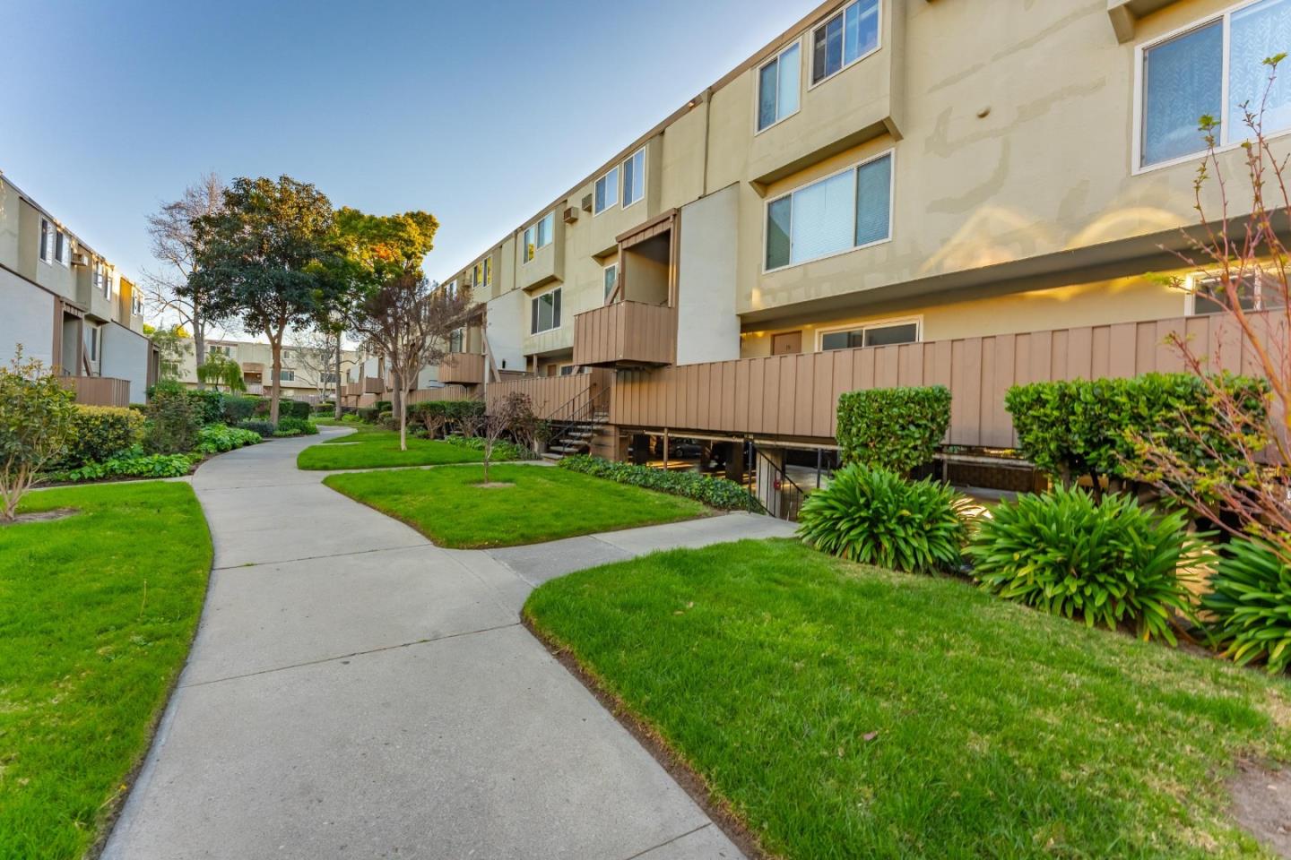 410 Auburn WAY 19 - Interior