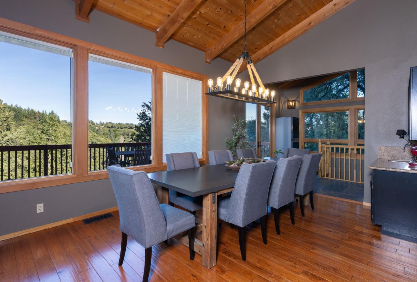 22125 Miller Ridge RD - Interior