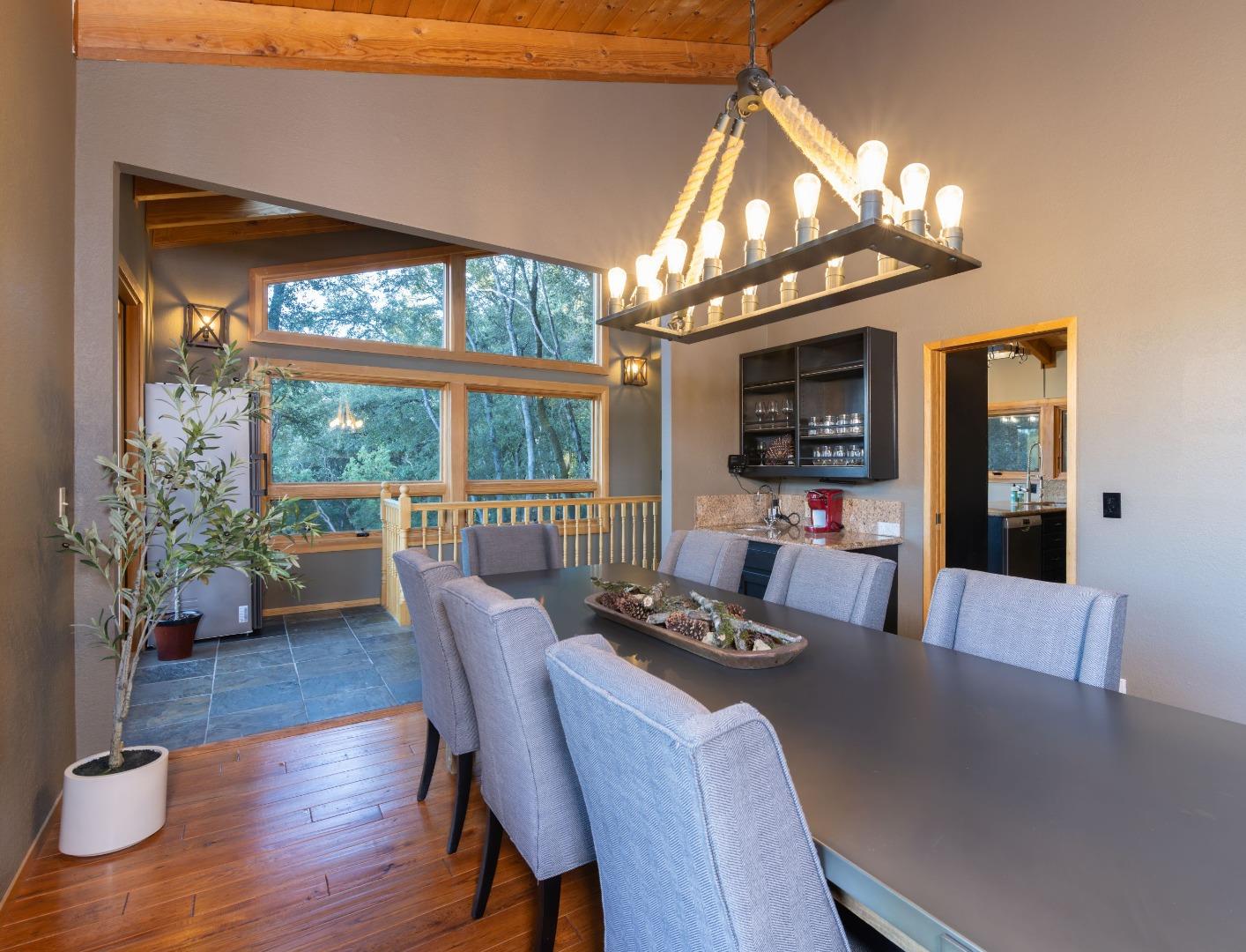 22125 Miller Ridge RD - Living area