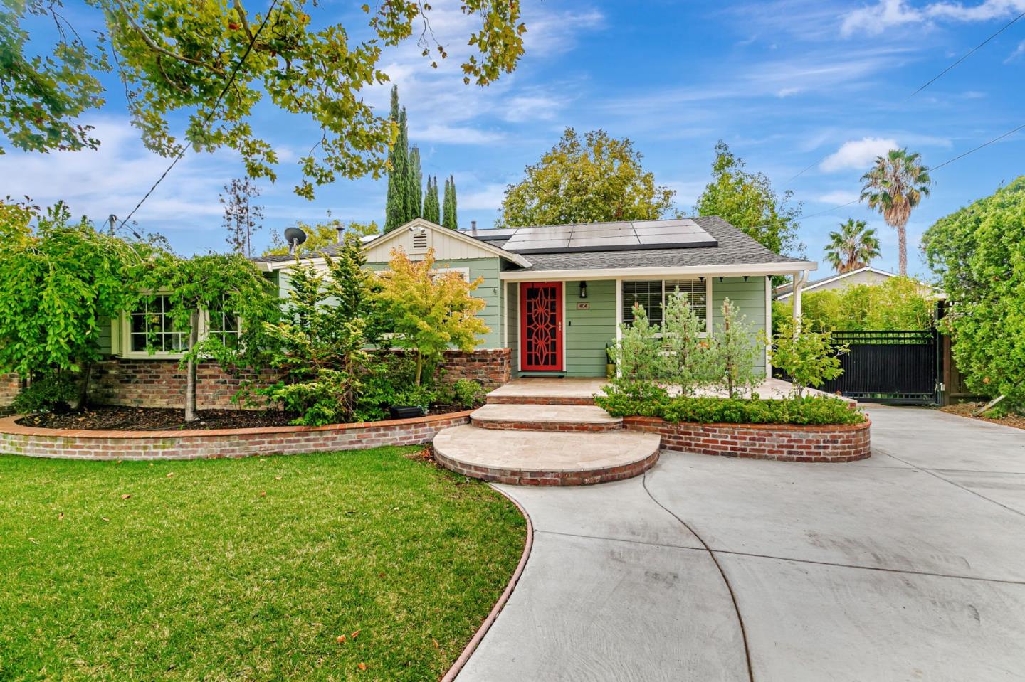 404 Shamrock DR