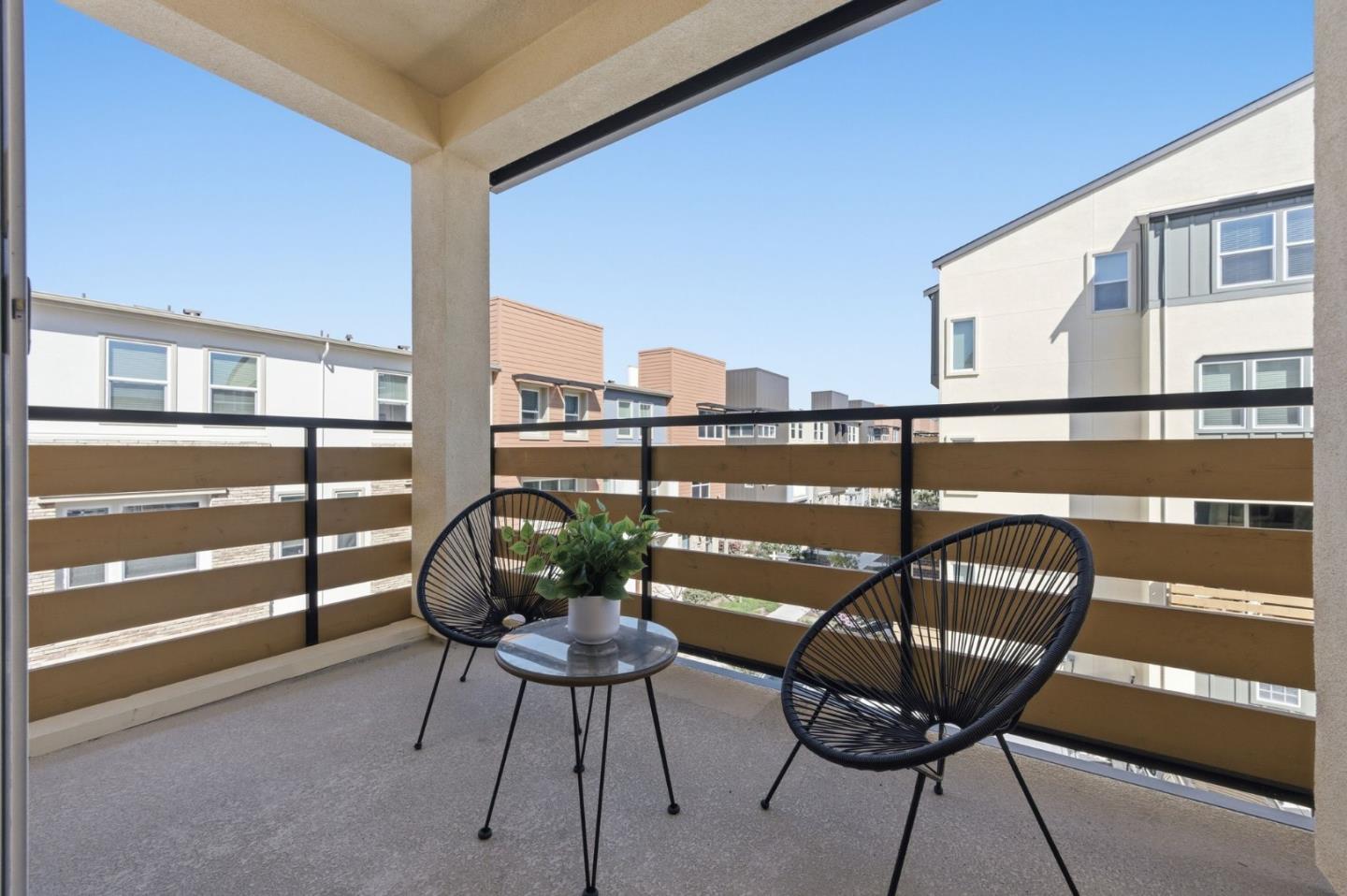 688 Squire AVE - Backyard