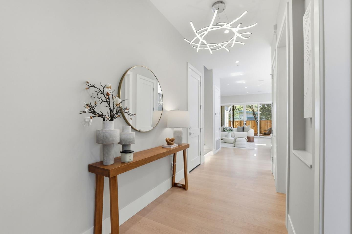 10536 S Tantau AVE - Interior