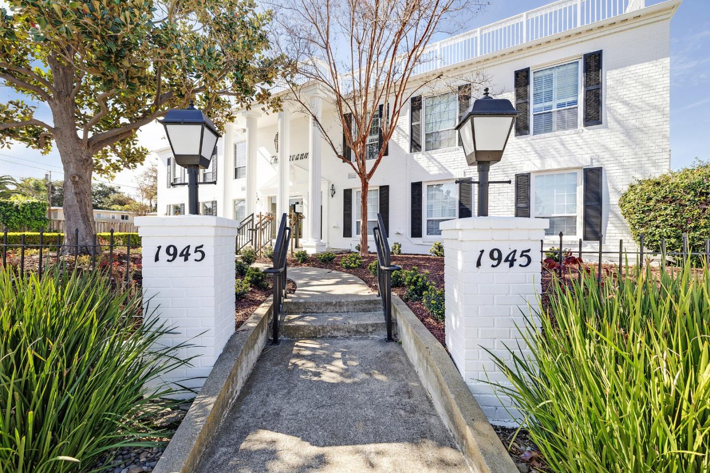 1945 Mount Vernon CT 3