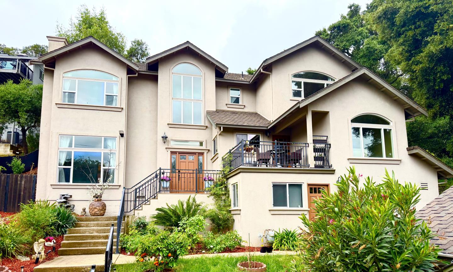 17645 Manzanita DR - Interior