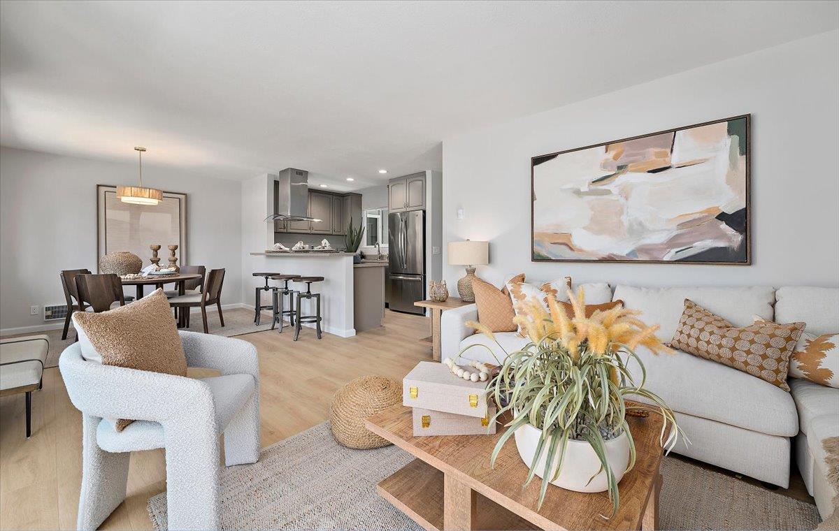 1093 Reed AVE C - Interior