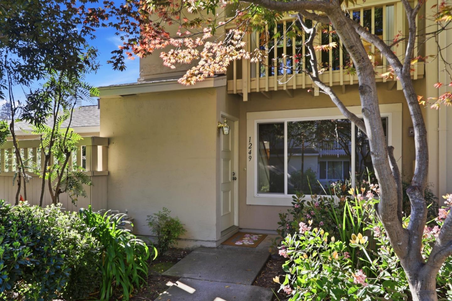 1249 Crescent TER