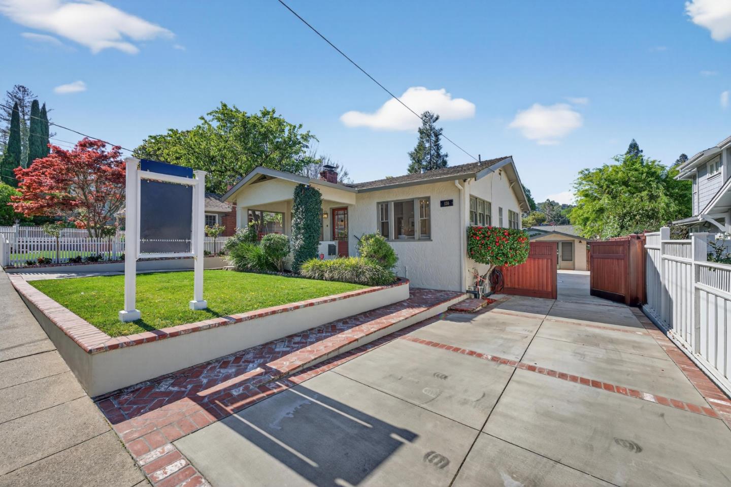 136 Loma Alta AVE