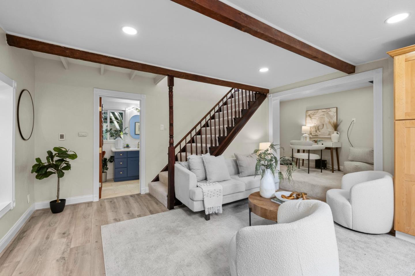 19495 Beardsley RD - Living area