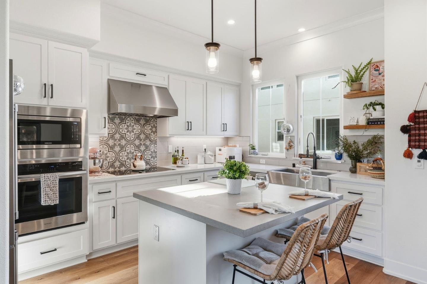 17165 Andalusia DR - Kitchen