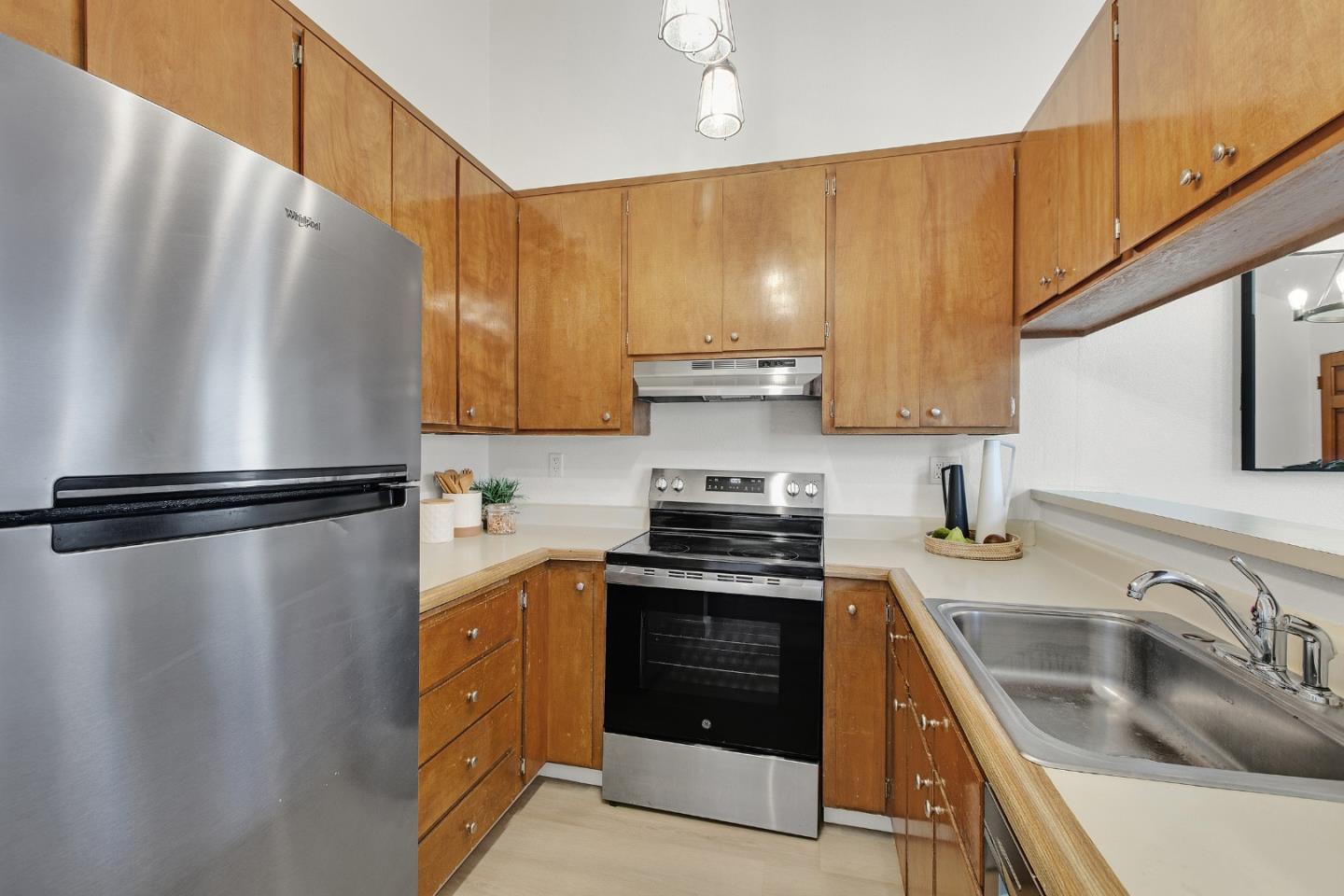 452 Coyote Creek CIR - Backyard