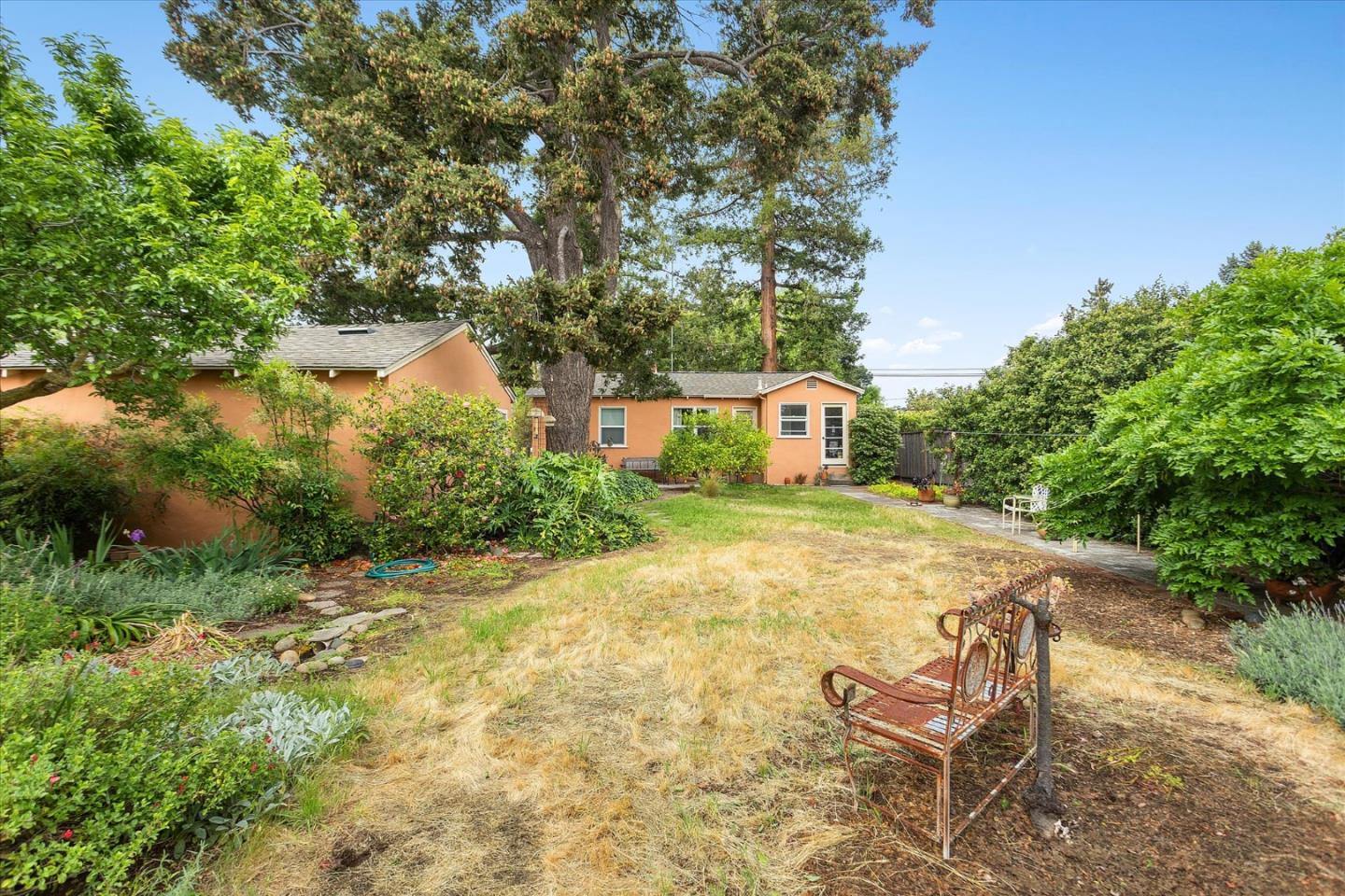 15590 Linda AVE - Kitchen
