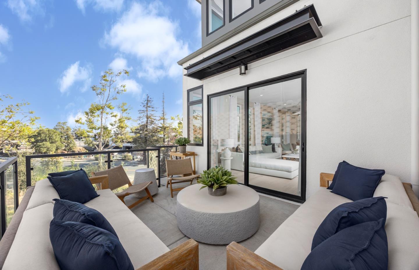 2745 Tiburon WAY - Interior
