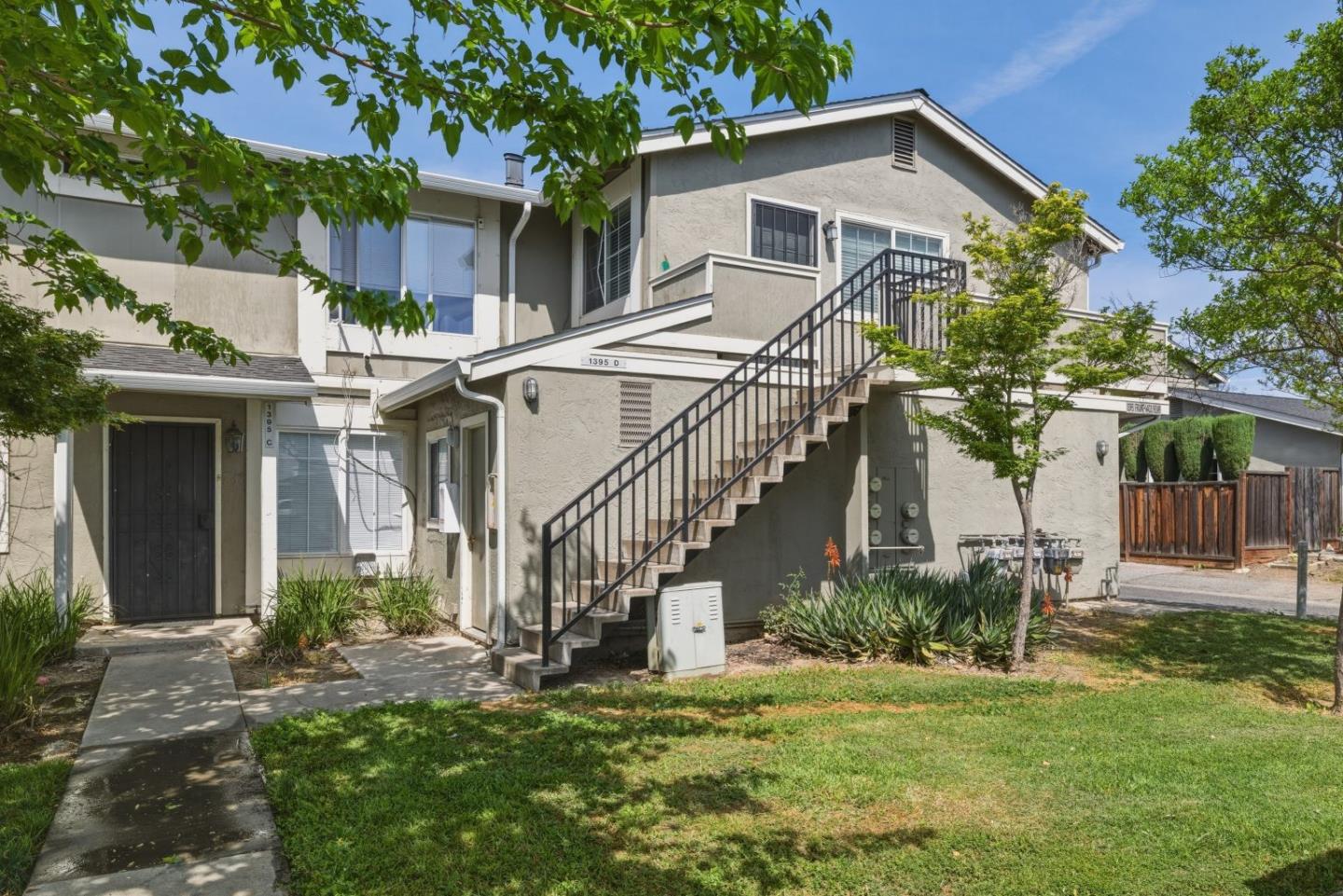 1395 Mcquesten DR D - Interior