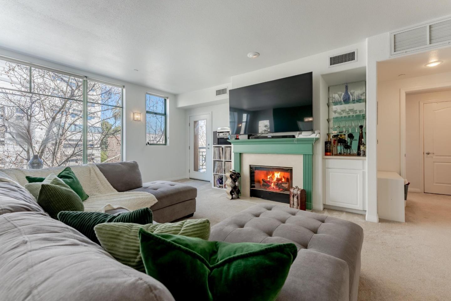 144 S 3rd ST 439 - Living area