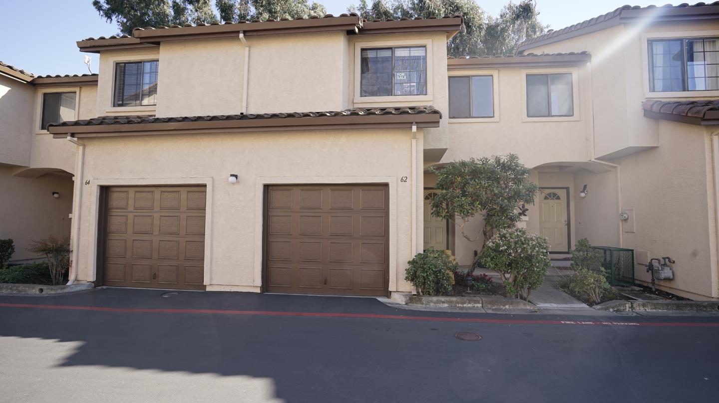 62 Washington Square DR