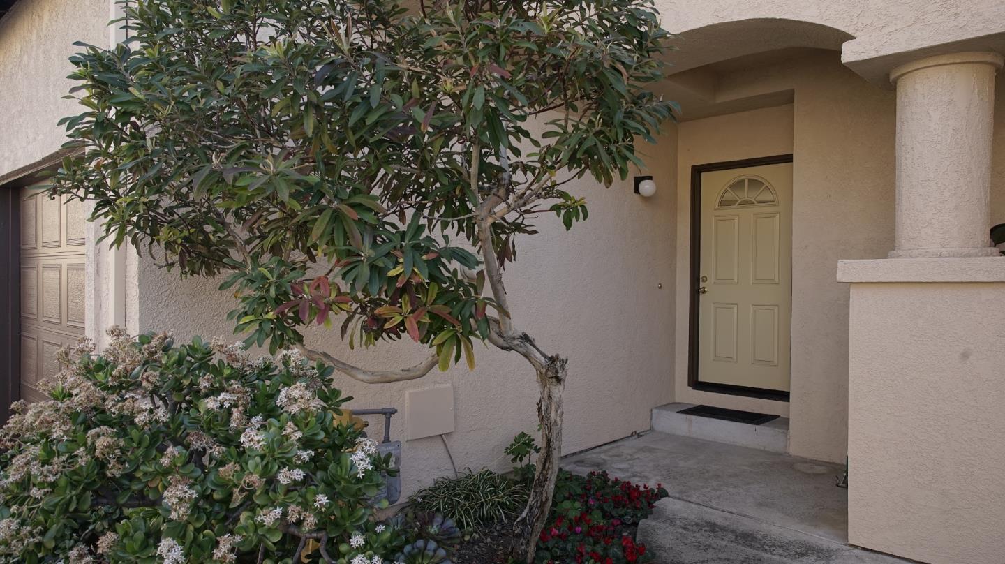 62 Washington Square DR - Interior