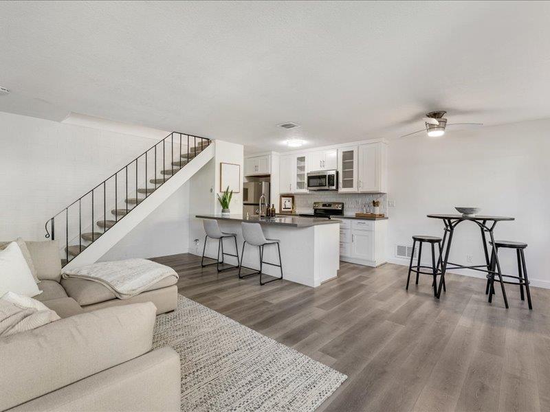 4475 Diamond ST 3 - Interior