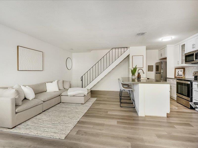 4475 Diamond ST 3 - Kitchen