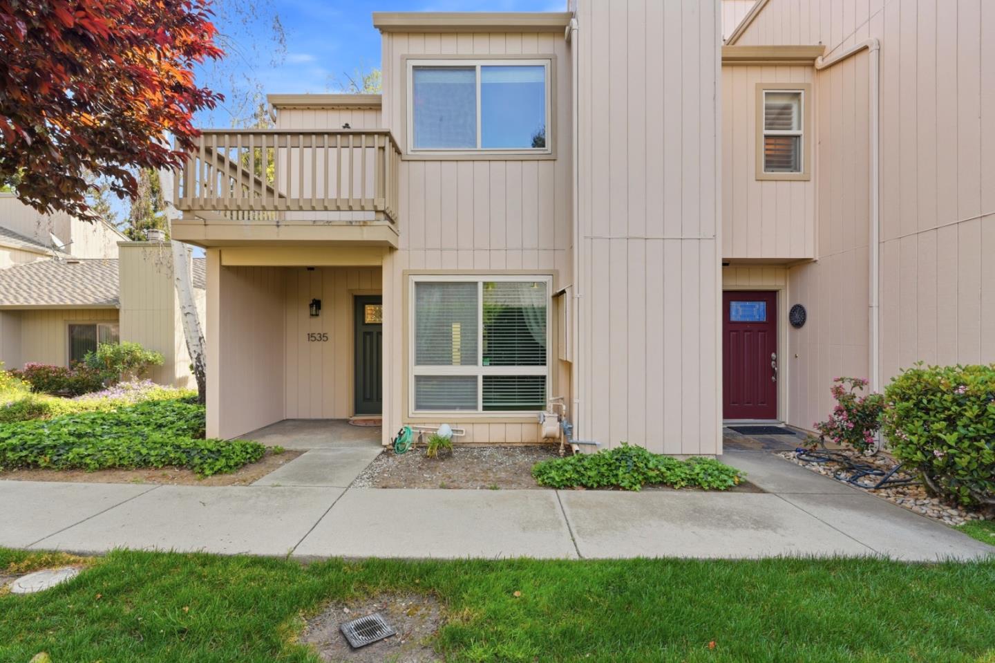 1535 Huddersfield CT