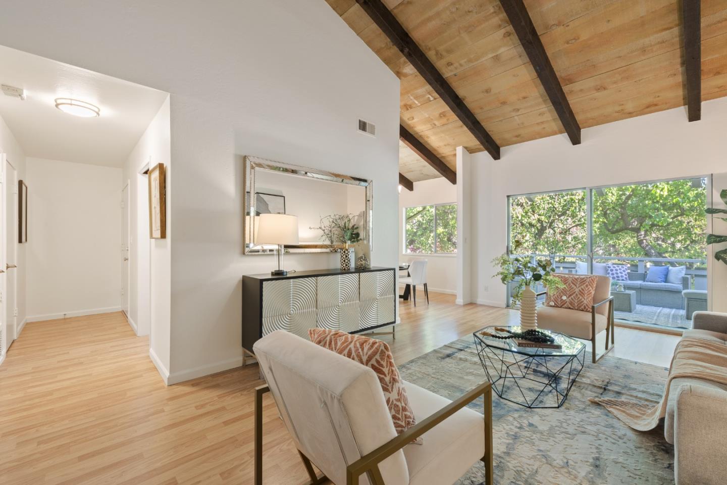 255 S Rengstorff AVE 172 - Living area