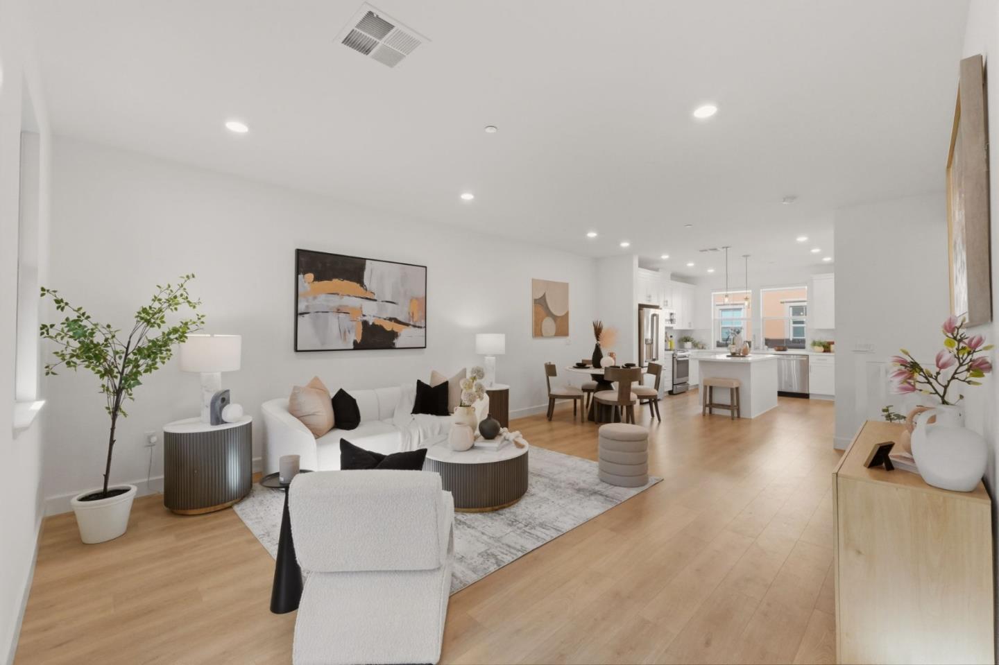 1065 Darwin TER 3 - Living area