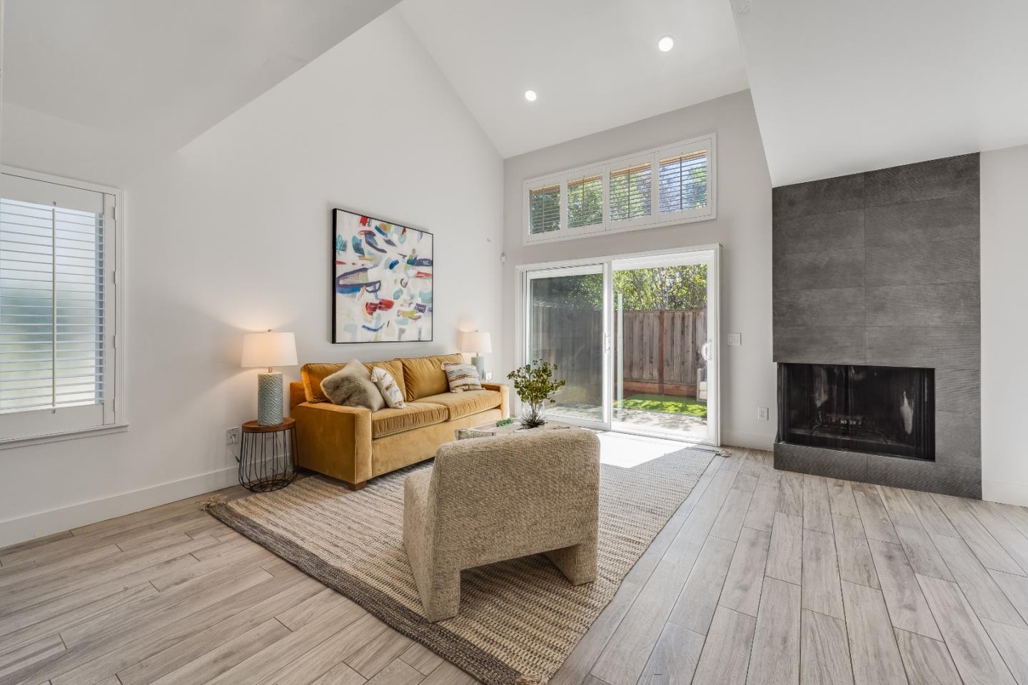 536 Clardy PL - Interior