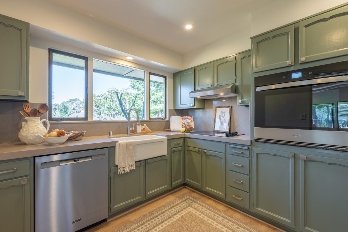 249 Del Mesa Carmel - Living area