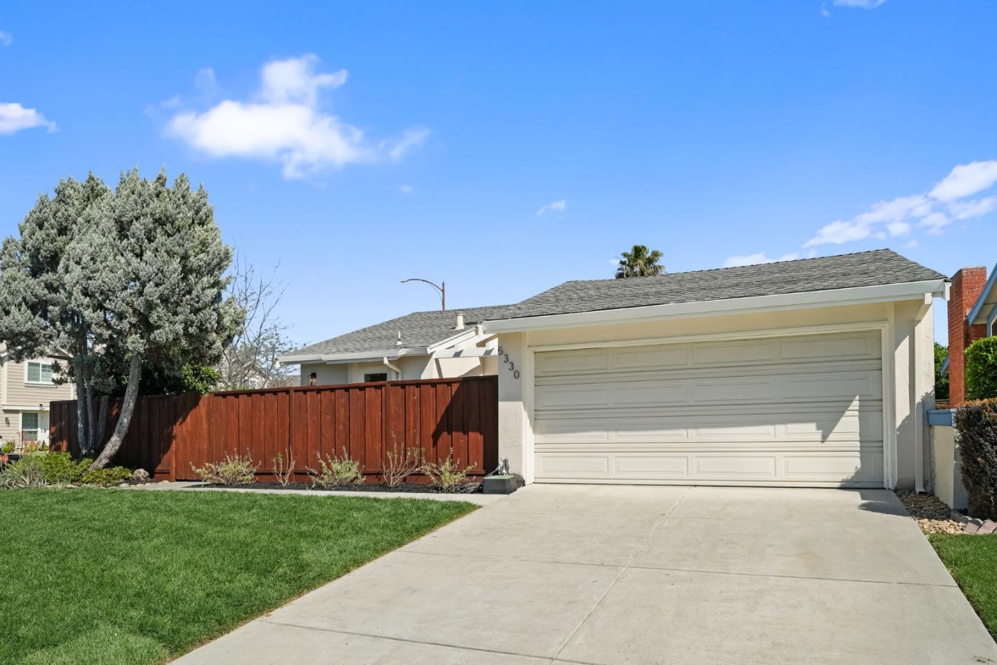 5330 Hansell DR - Interior