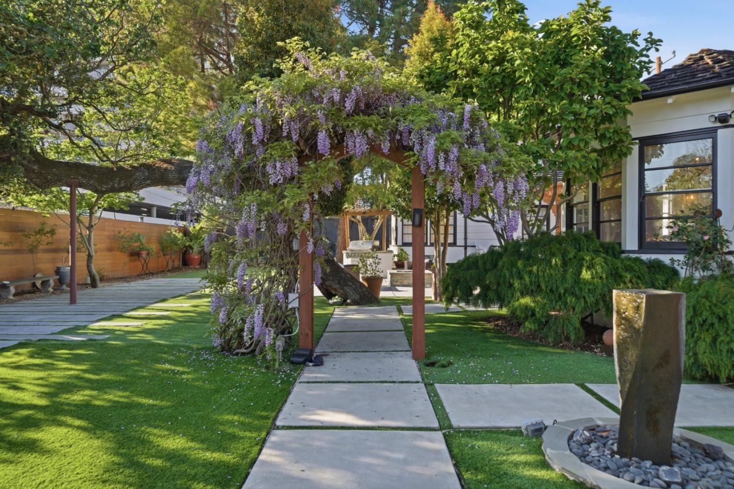 30 Mission DR
