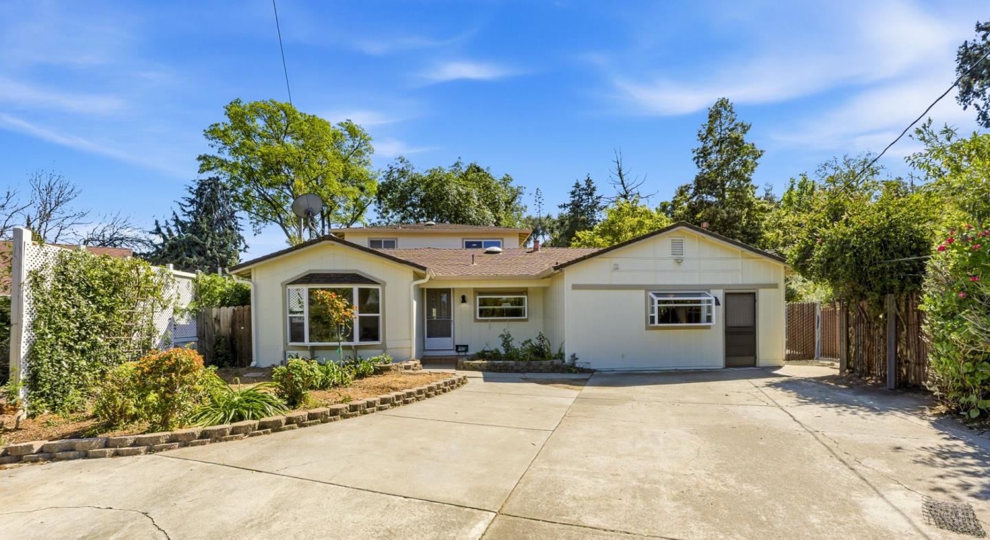 755 Feller AVE