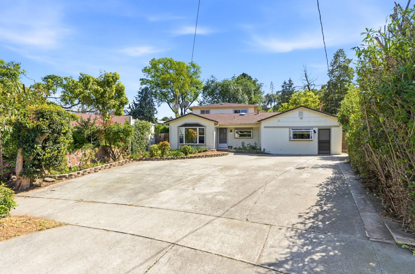 755 Feller AVE - Kitchen