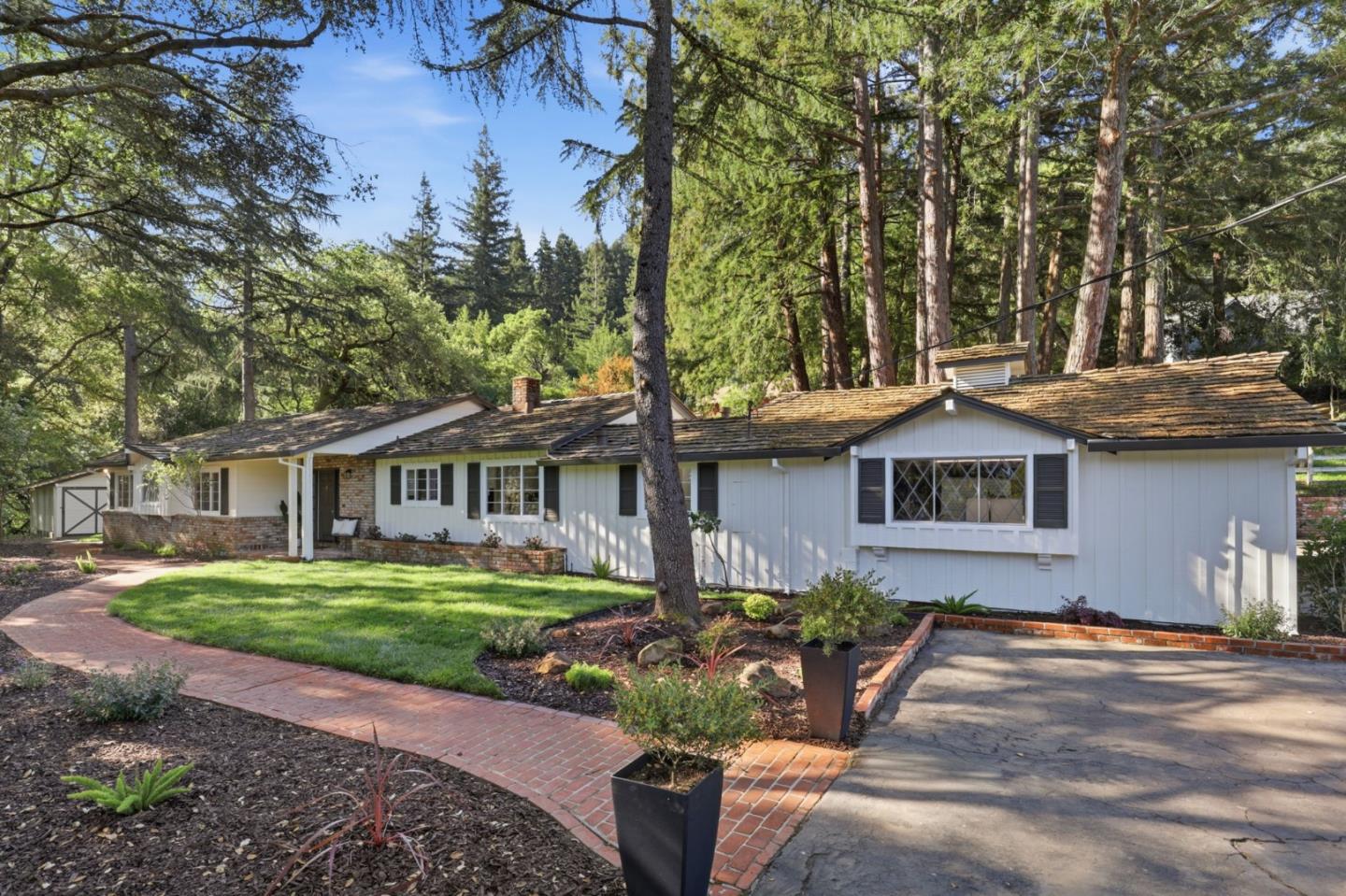 425 Summit Springs RD