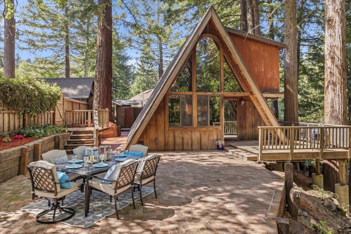 18081 Redwood DR - Kitchen