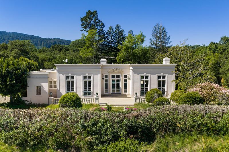 309 Olive Hill LN