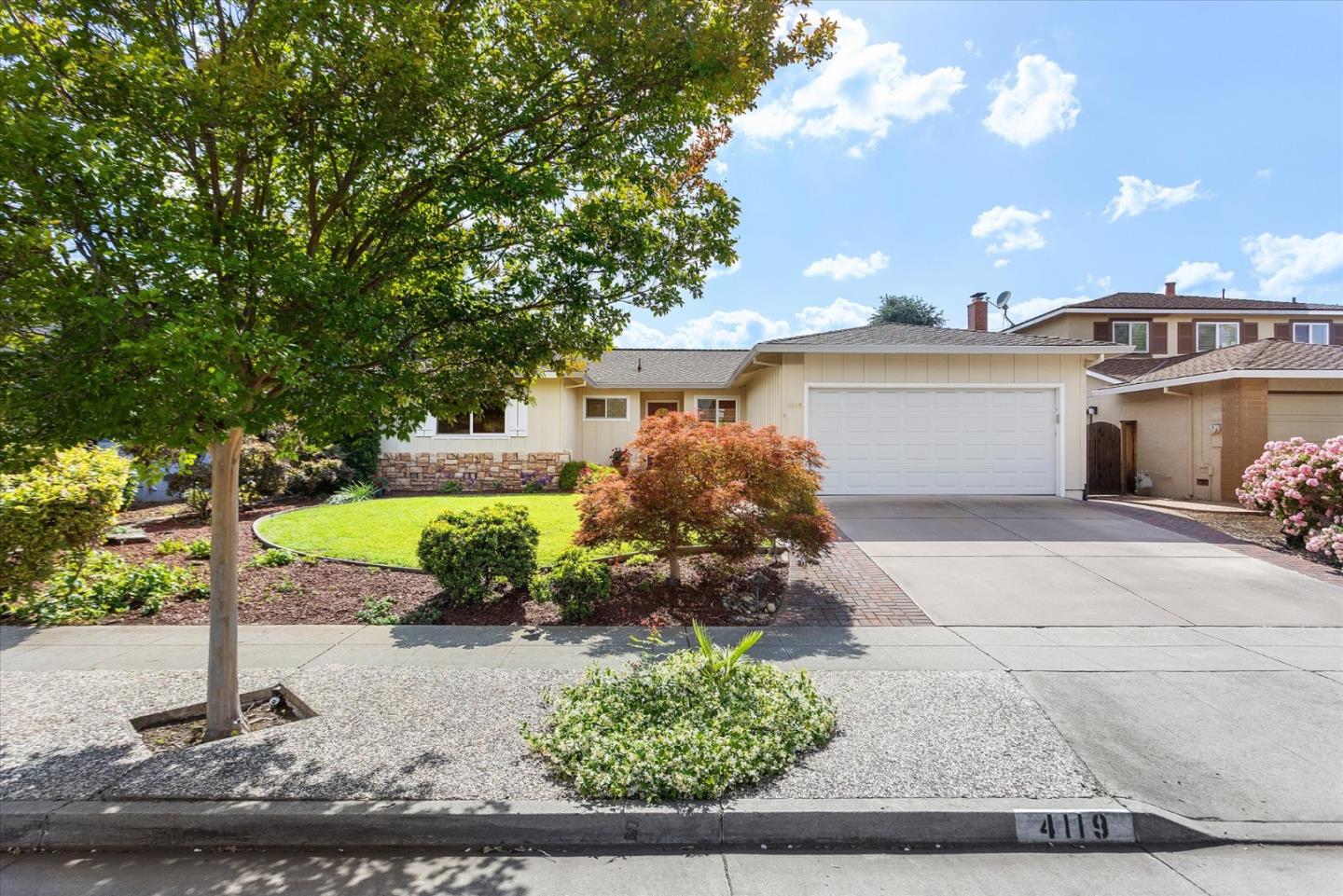 4119 Heppner LN - Interior