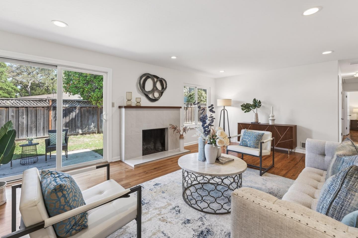 2135 W Hedding ST - Kitchen