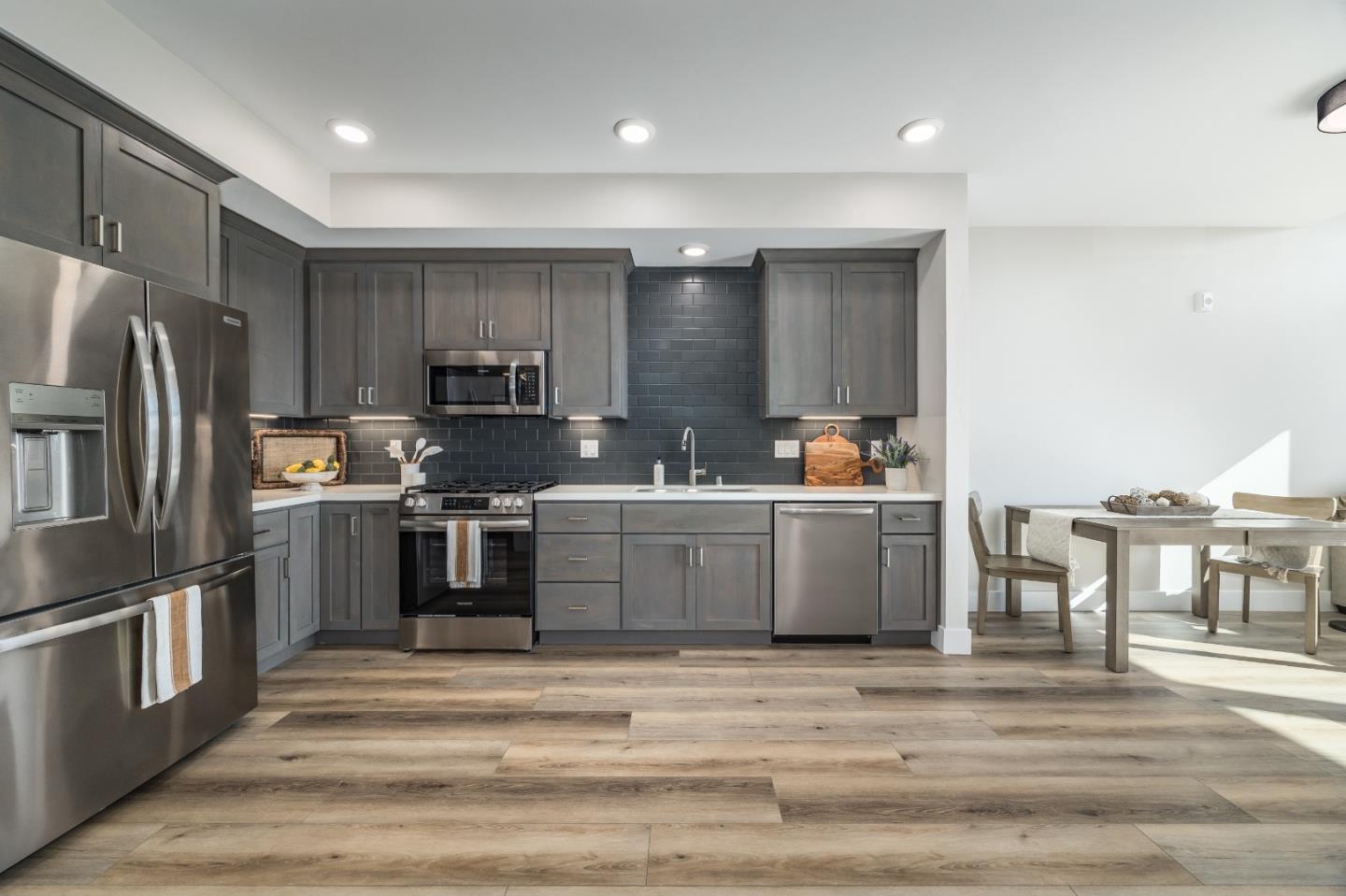 131 Aptos Village WAY 4