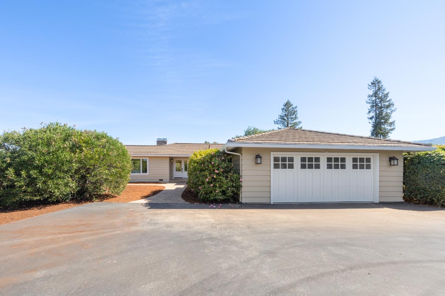 27133 Adonna CT - Kitchen