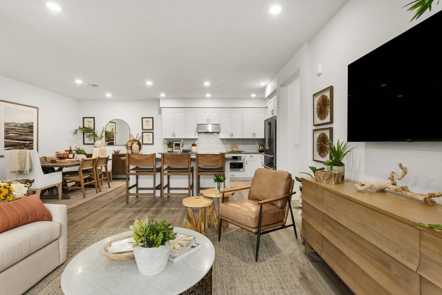 1303 Besra TER 6 - Living area