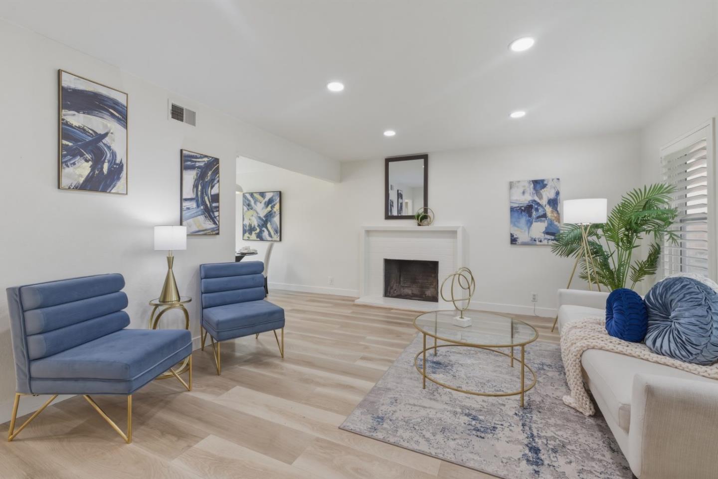 252 Omira DR