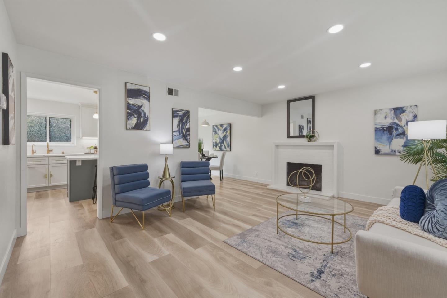 252 Omira DR - Interior